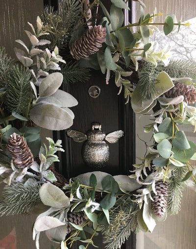 Make a Memorable Entrance: 5 Easy Ideas to Update Your Front Door Decor