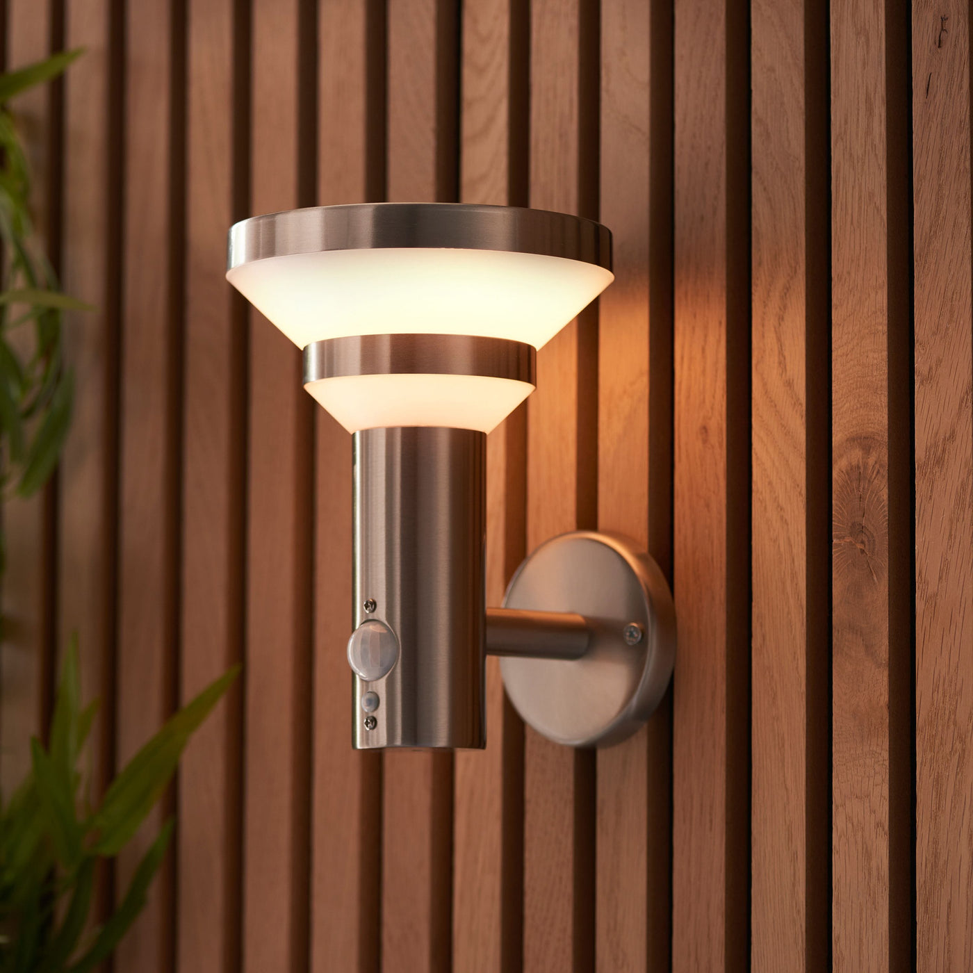 Bodhi Outdoors Bewcastle Outdoor 1 Wall Light House of Isabella UK