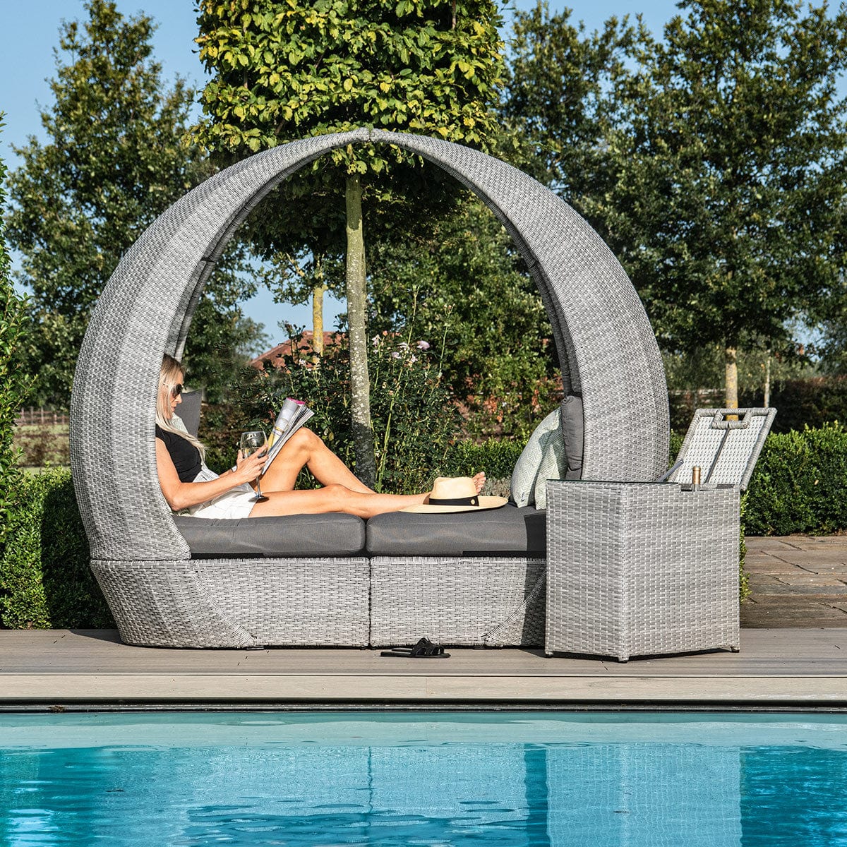 Maze Outdoors Ascot Daybed House of Isabella UK