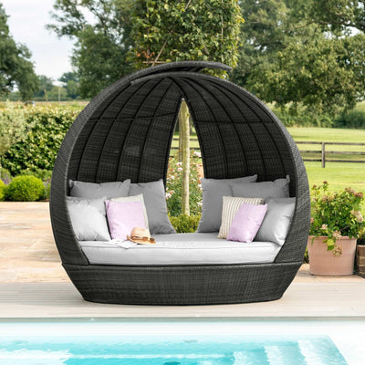 Maze Outdoors Lotus Daybed / Grey House of Isabella UK