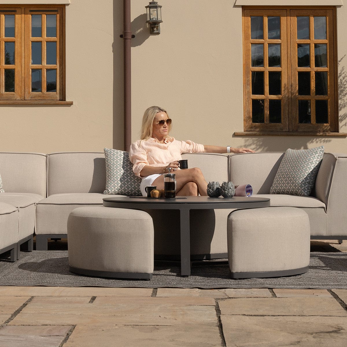 Maze Outdoors Maze Round Coffee Table With x3 Footstools / Oatmeal House of Isabella UK