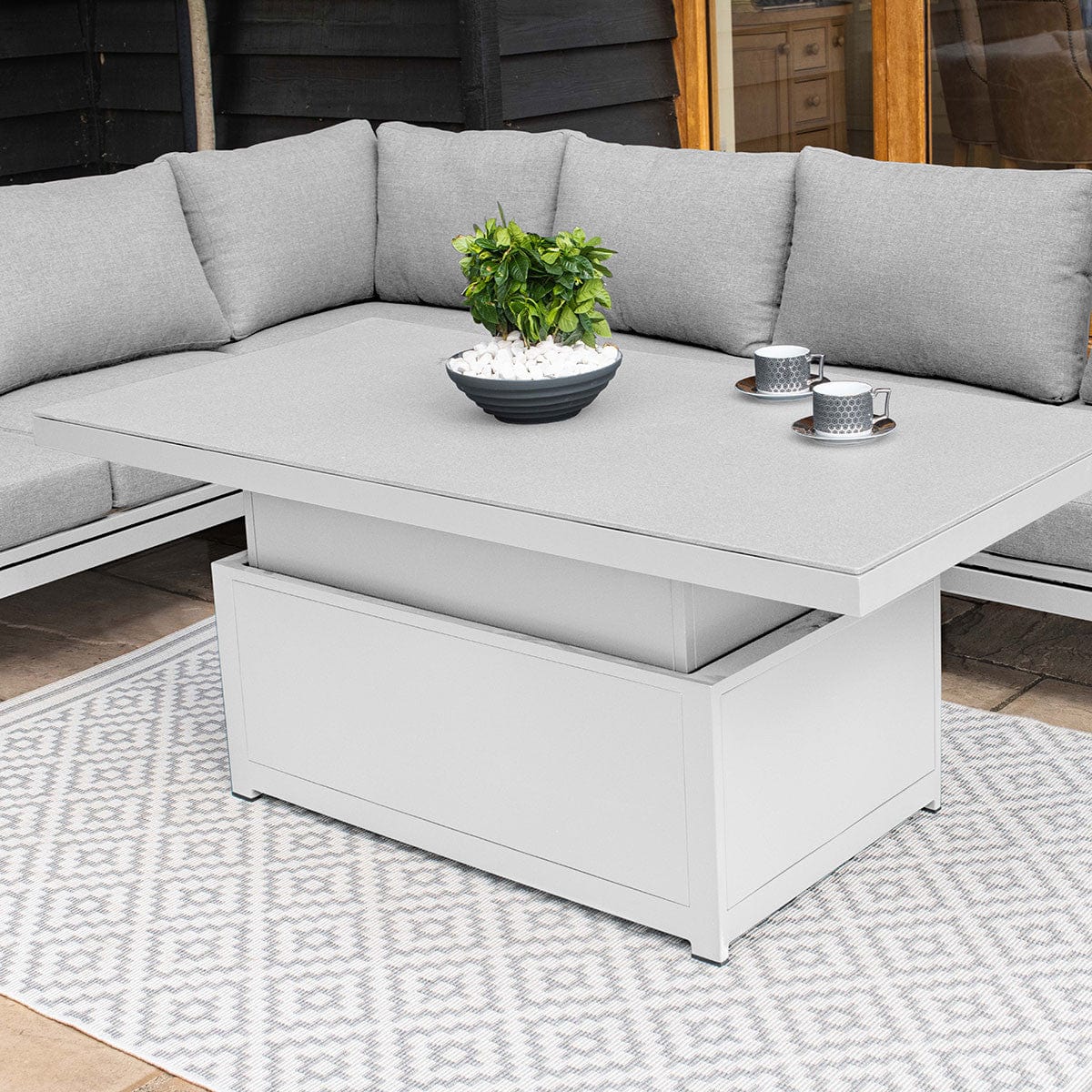 Maze Outdoors Oslo Corner Group with Rising Table / White House of Isabella UK