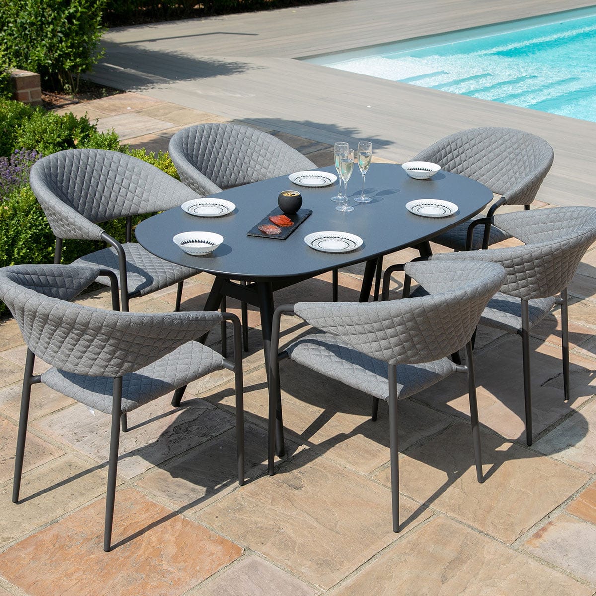 Maze Outdoors Pebble 6 Seat Oval Dining Set / Flanelle House of Isabella UK