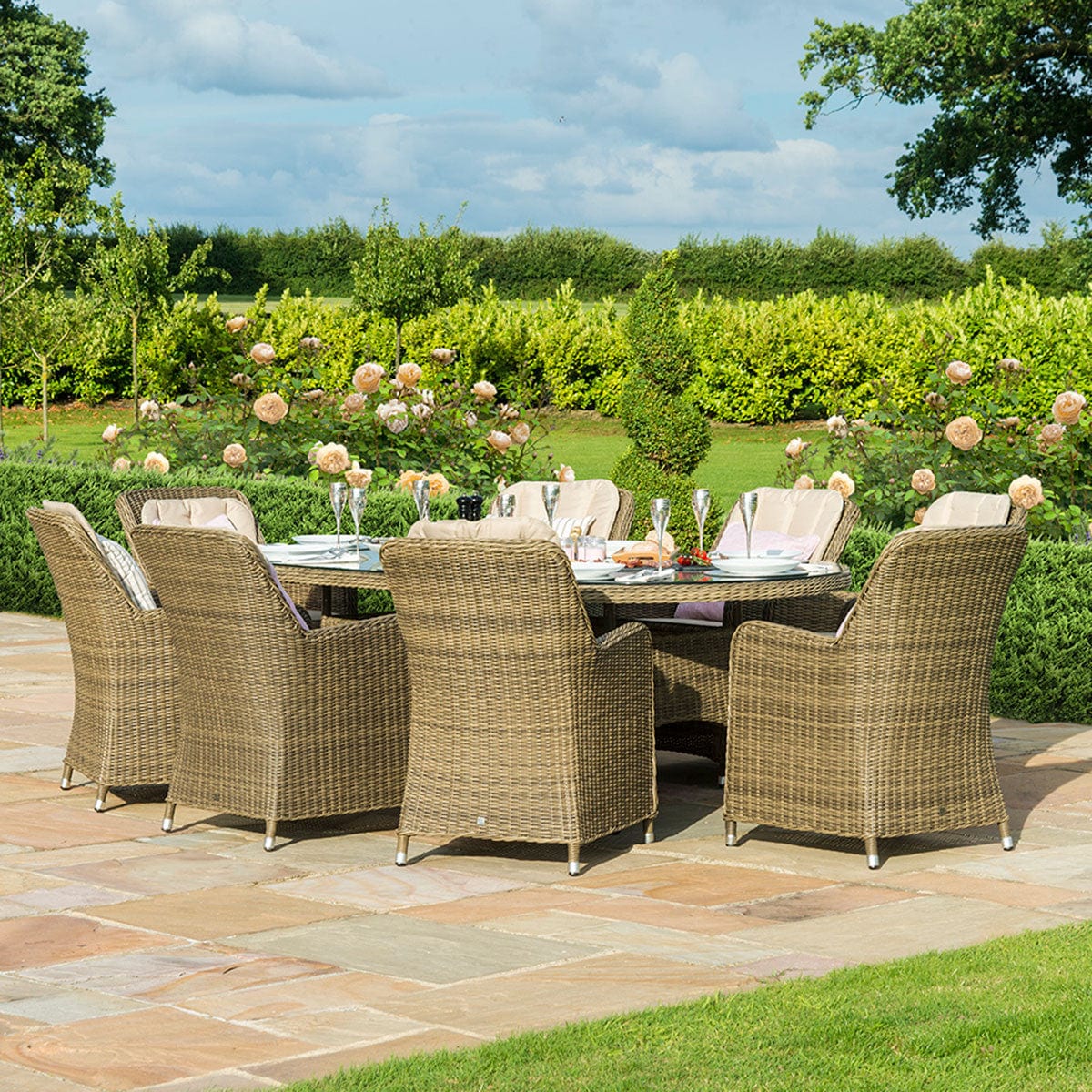Maze Outdoors Winchester 8 Seat Oval Ice Bucket Dining Set with Venice Chairs Lazy Susan House of Isabella UK