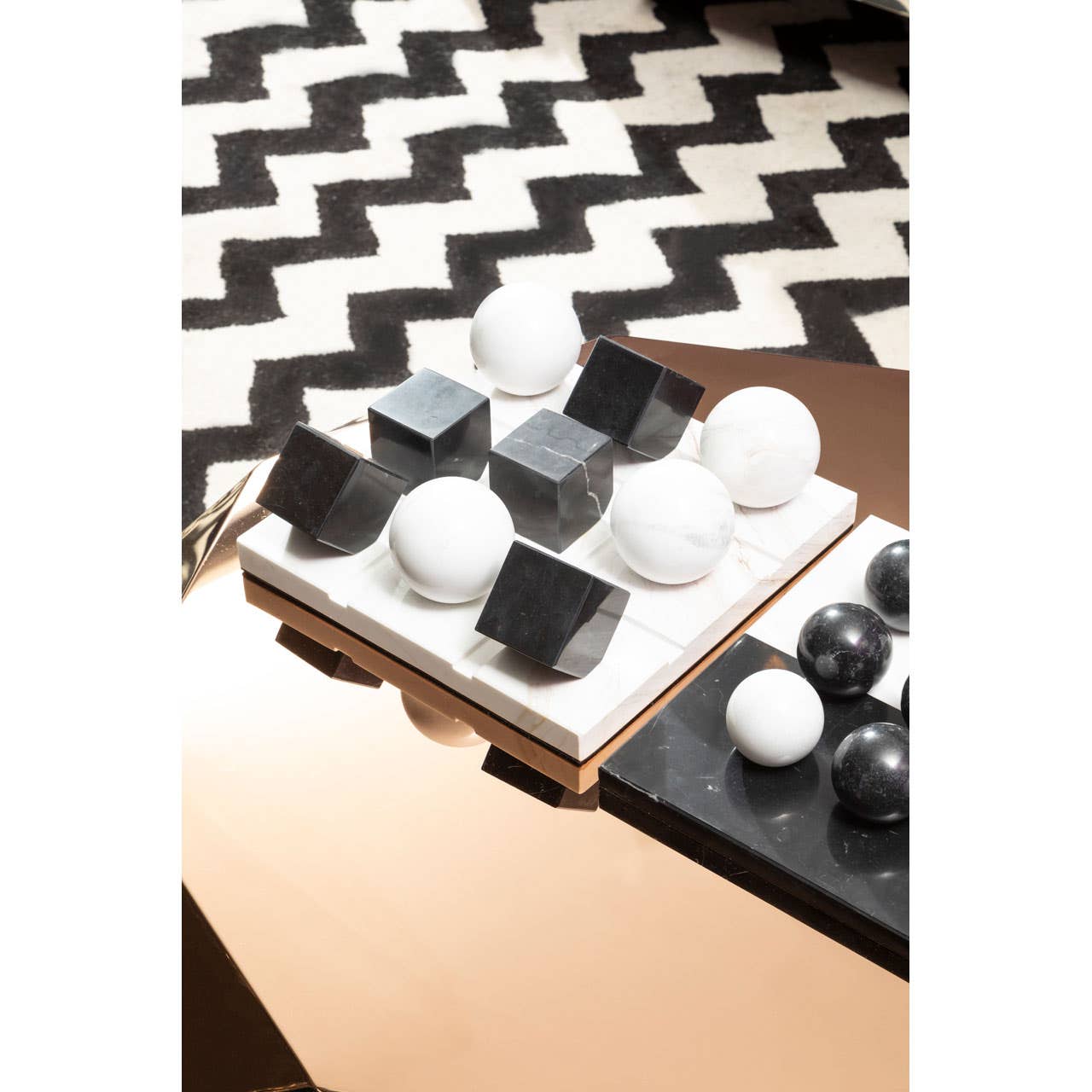 Noosa & Co. Accessories Flos Black And White Tic Tac Toe Game House of Isabella UK