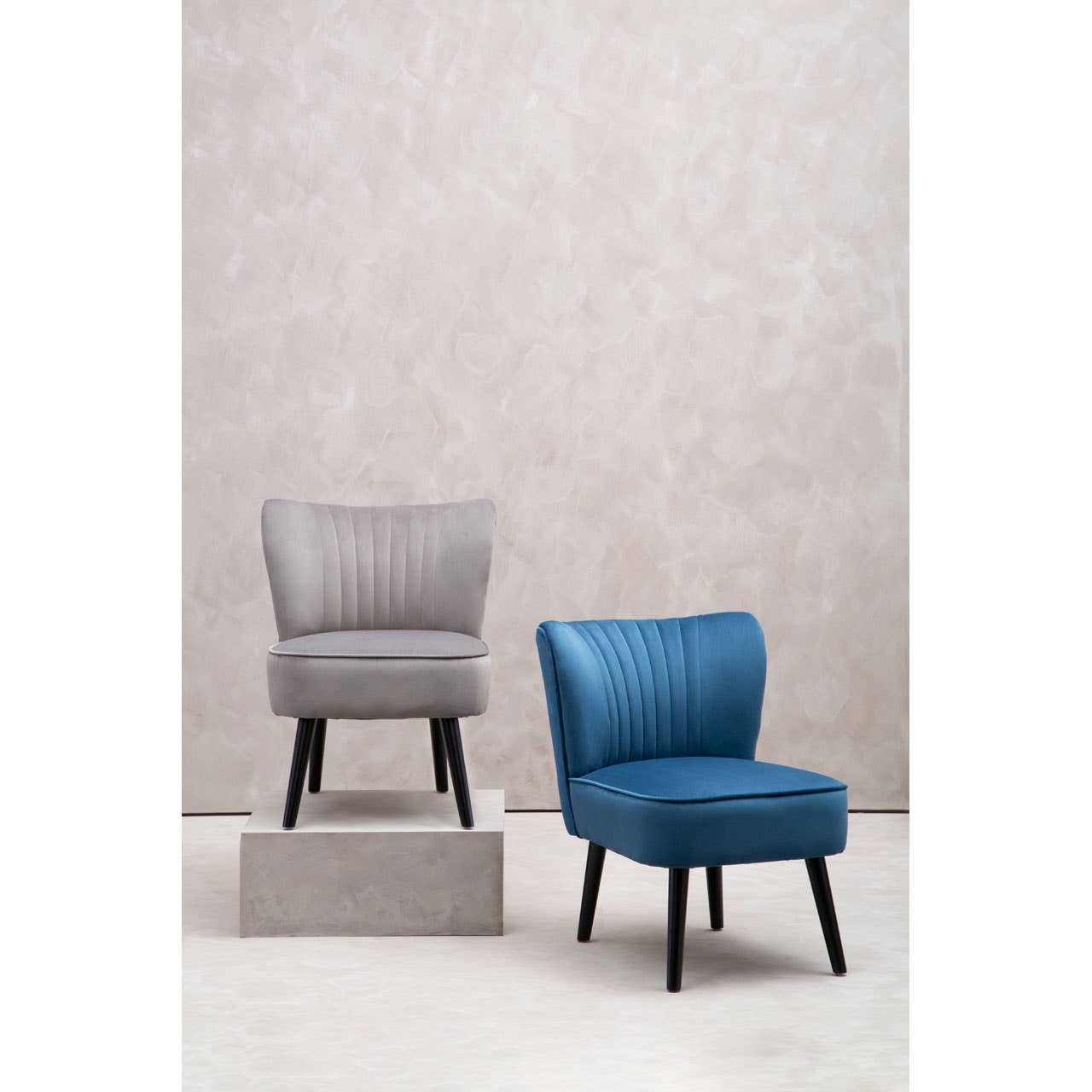 Noosa & Co. Living Regents Park Blue Velvet Chair House of Isabella UK