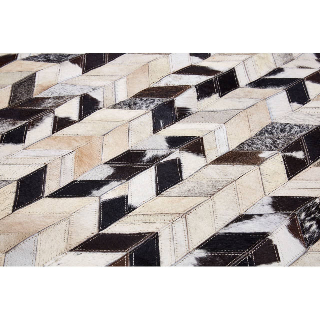 Noosa & Co. Living Safira Small Black / White Patchwork Rug House of Isabella UK