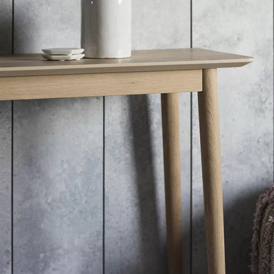 Diss Console Table