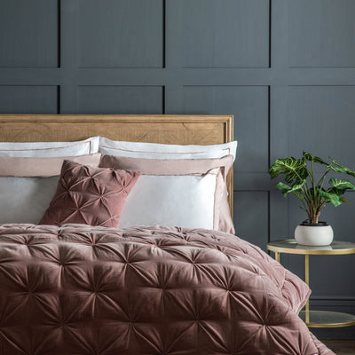 Earolstone Velvet Bedspread Blush
