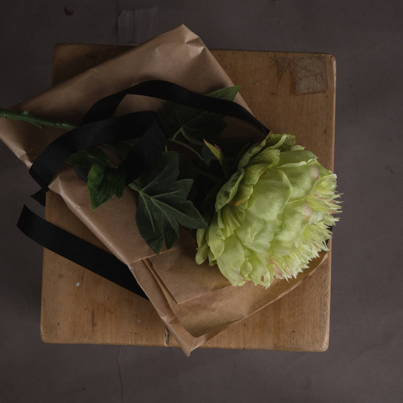 Hill Interiors Gifts & Hampers Green Peony House of Isabella UK